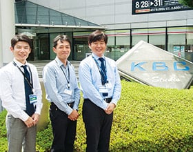 技術局 システム技術部 副部長 水口 剛さま(写真中央)