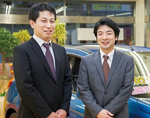 左から 電算室 課長 大塚 洋正さま 電算室 課長 濵本 哲也さま