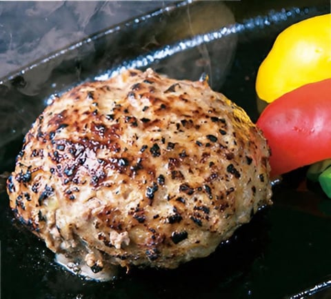 人気No.1、老舗肉屋の特上ハンバーグ 黒毛和牛の肉汁が口の中いっぱいに溢れる